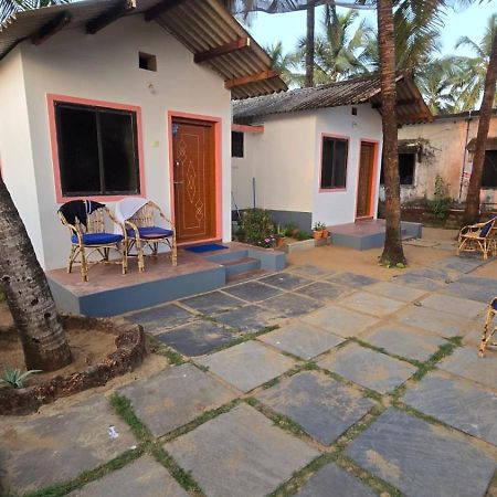 Prafulla Homestay Karwar Bagian luar foto