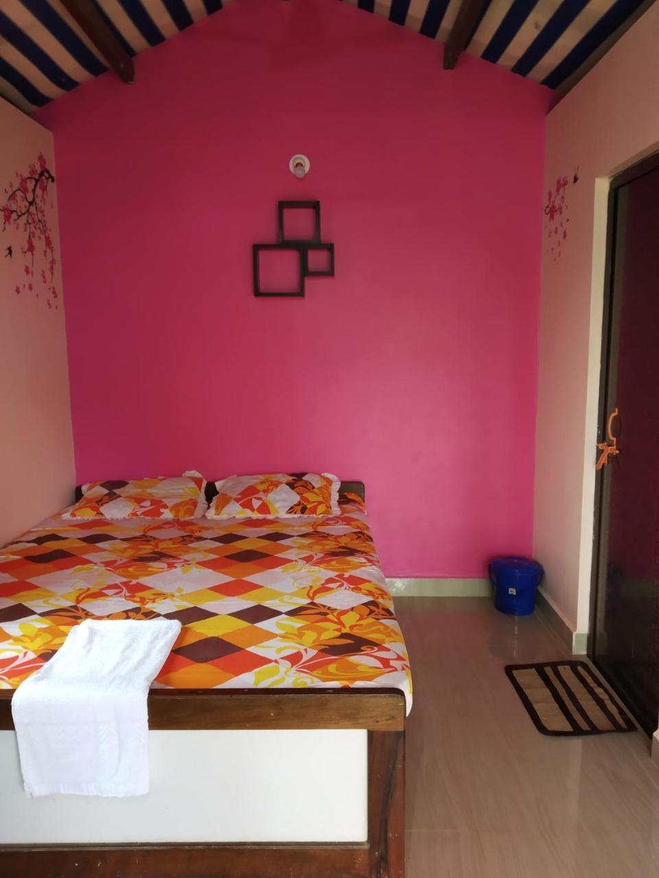 Prafulla Homestay Karwar Bagian luar foto